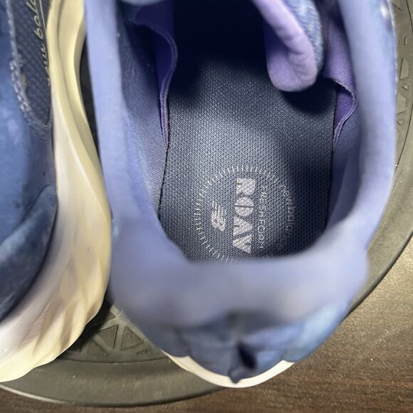 New Balance Womens Size 9.5B Fresh Foam Roav V2 Blue Running Lace Up Shoes - Picture 6 of 10